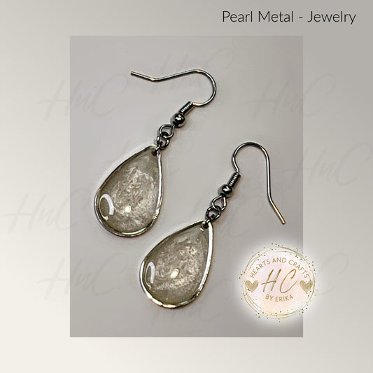 Pearl Collection - Medium Drop Hook Dangle (White)