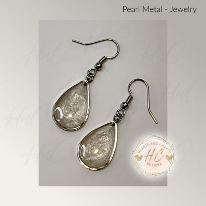 Pearl Collection - Medium Drop Hook Dangle (White)