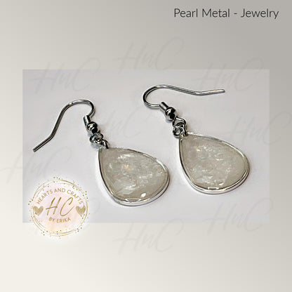 Pearl Collection - Medium Drop Hook Dangle (White)