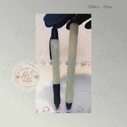 Snowflakes on Mint Glitter Base wSnowcap - Gel & Ballpoint Pens